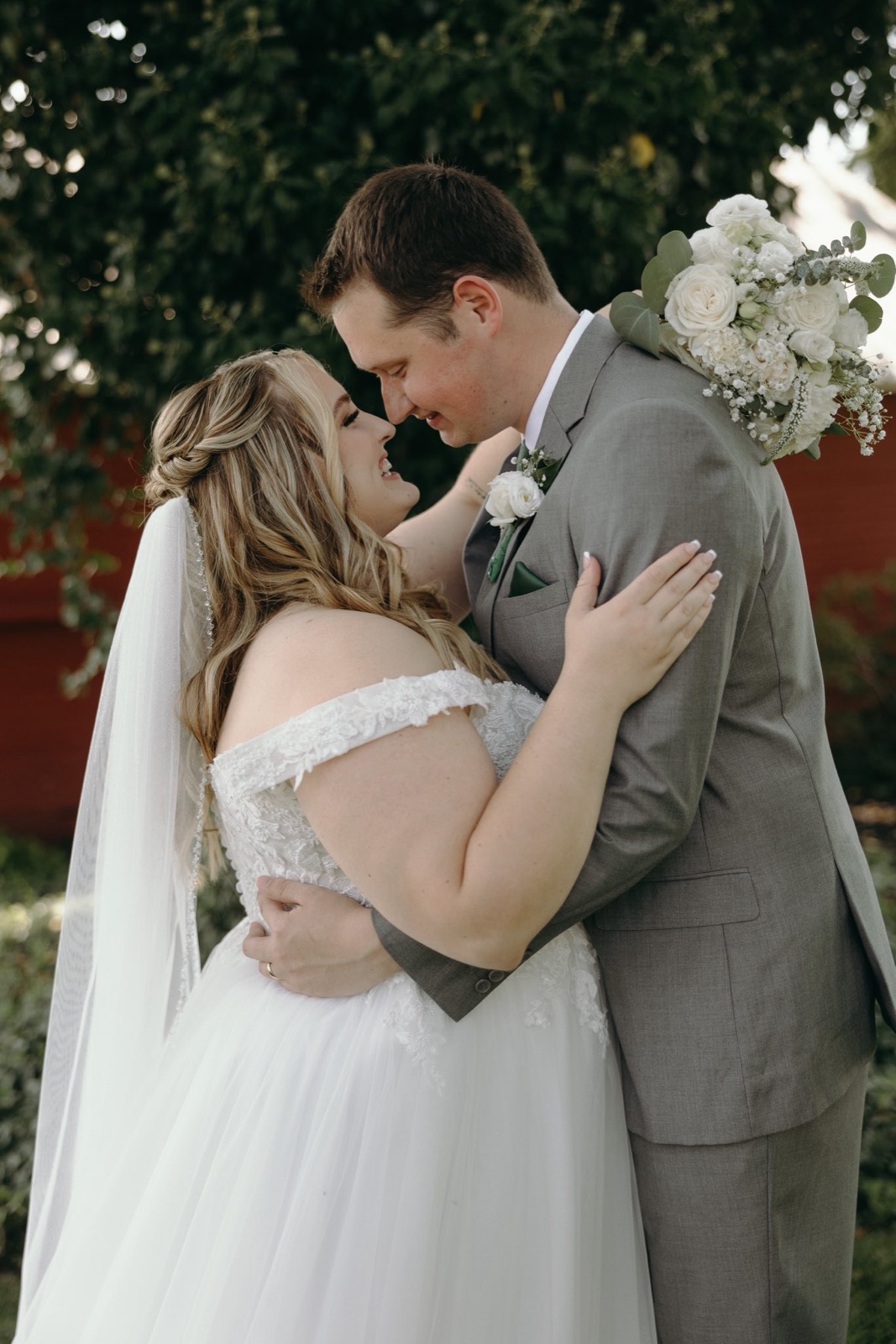 Alison of the April Hertz coordination team with her groom on her wedding day